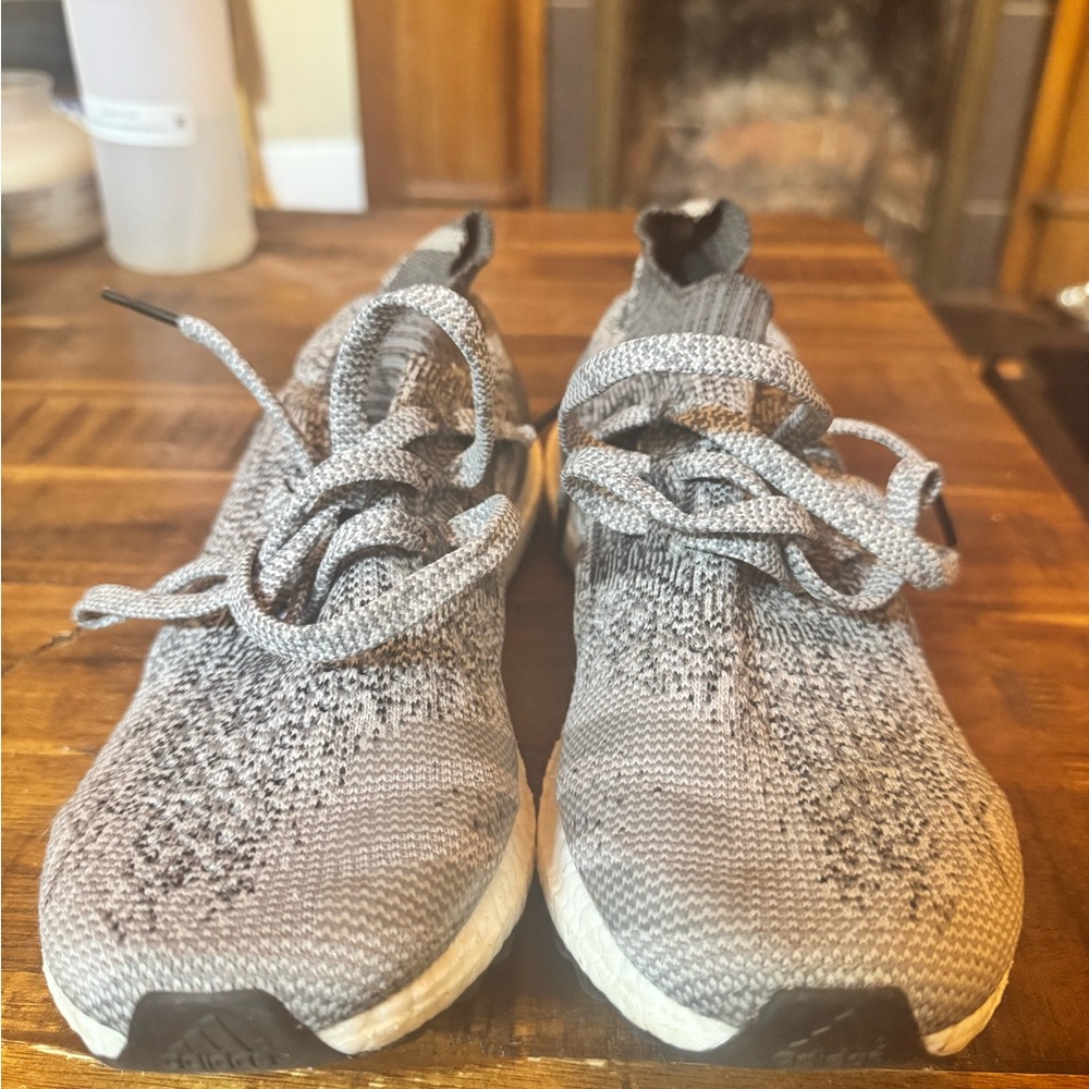Adidas Men’s Ultraboost Uncaged Size 9
